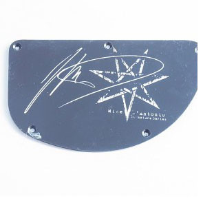 IBANEZ Elektronikabdeckung - mit Mike D'Antonio Autogramm für MDB2-BM (4PT1PC0009)