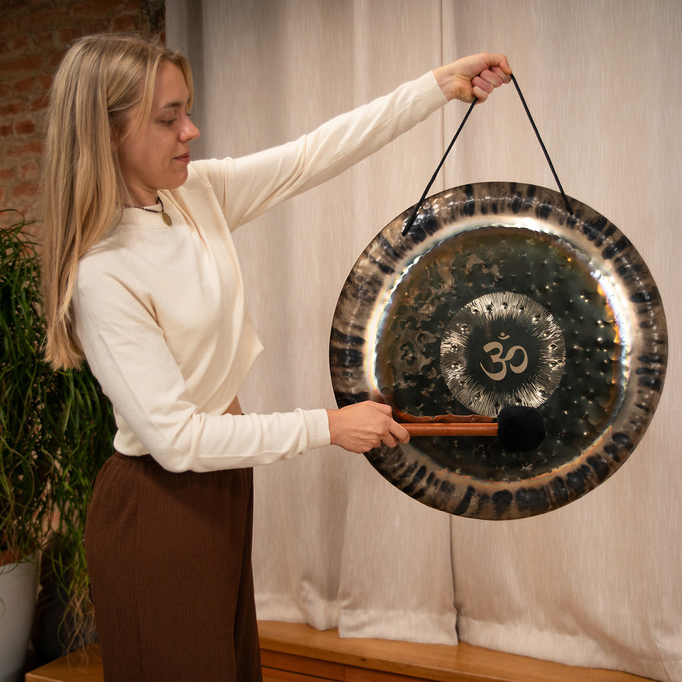 Meinl Sonic Energy Chakra Gong - Crown Chakra/172,06Hz/F2 - 24"/60 cm (G24CC7)