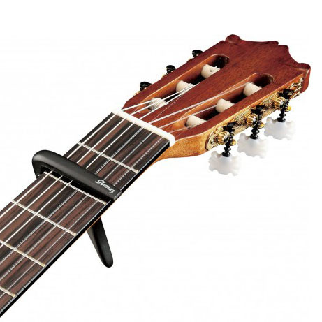 IBANEZ Kapodaster Konzertgitarre - flache Griffbretter (ICC10)