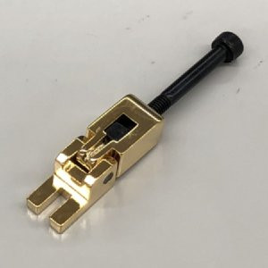 IBANEZ Standard Double Lock Tremolo für 3. & 4. Saiten (3., 4. & 5. Saite für 7 Saiten Tremolo) - Gold  (2TR1MBA015-GD)