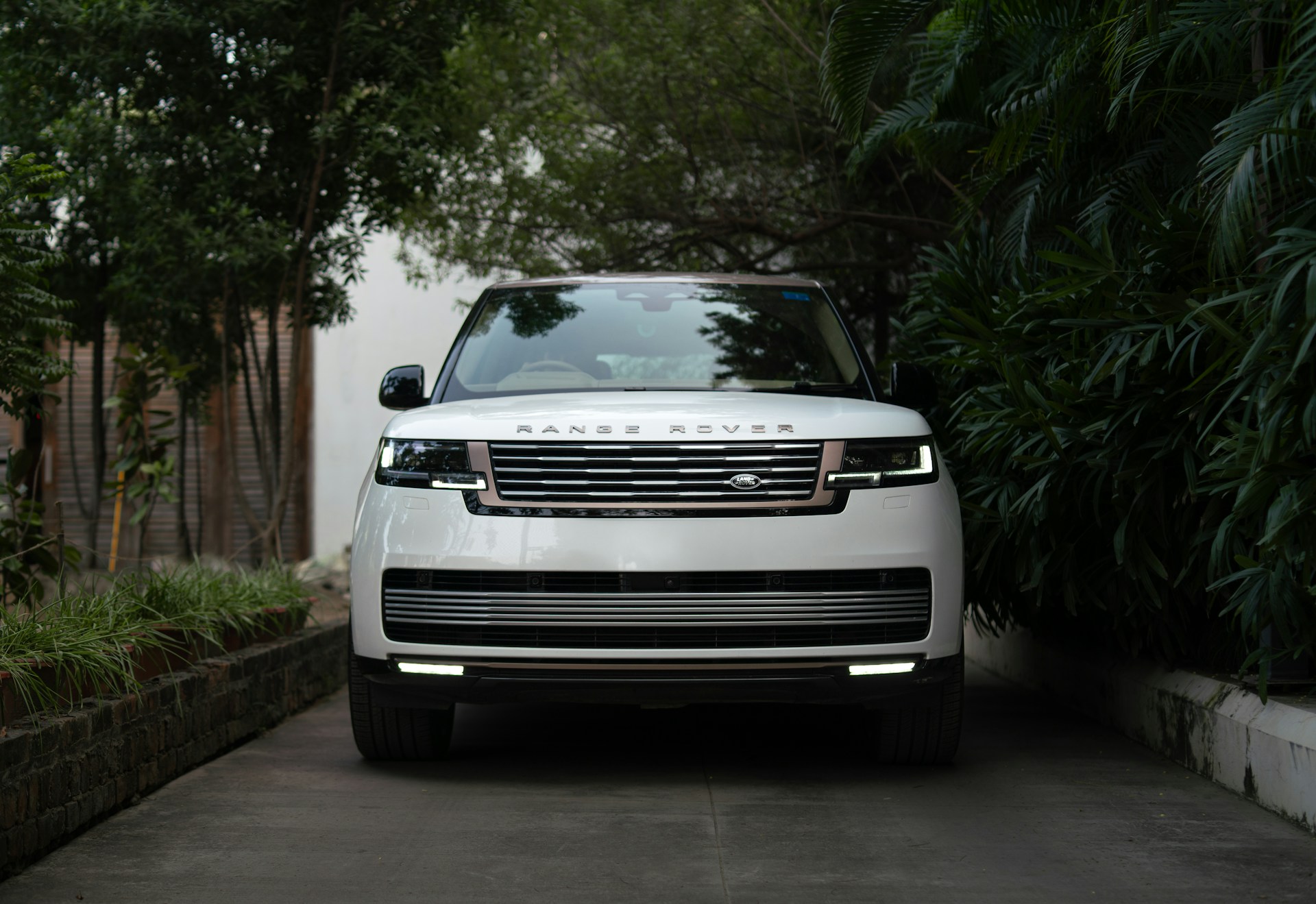 Electric Range Rover Sport Faces Test