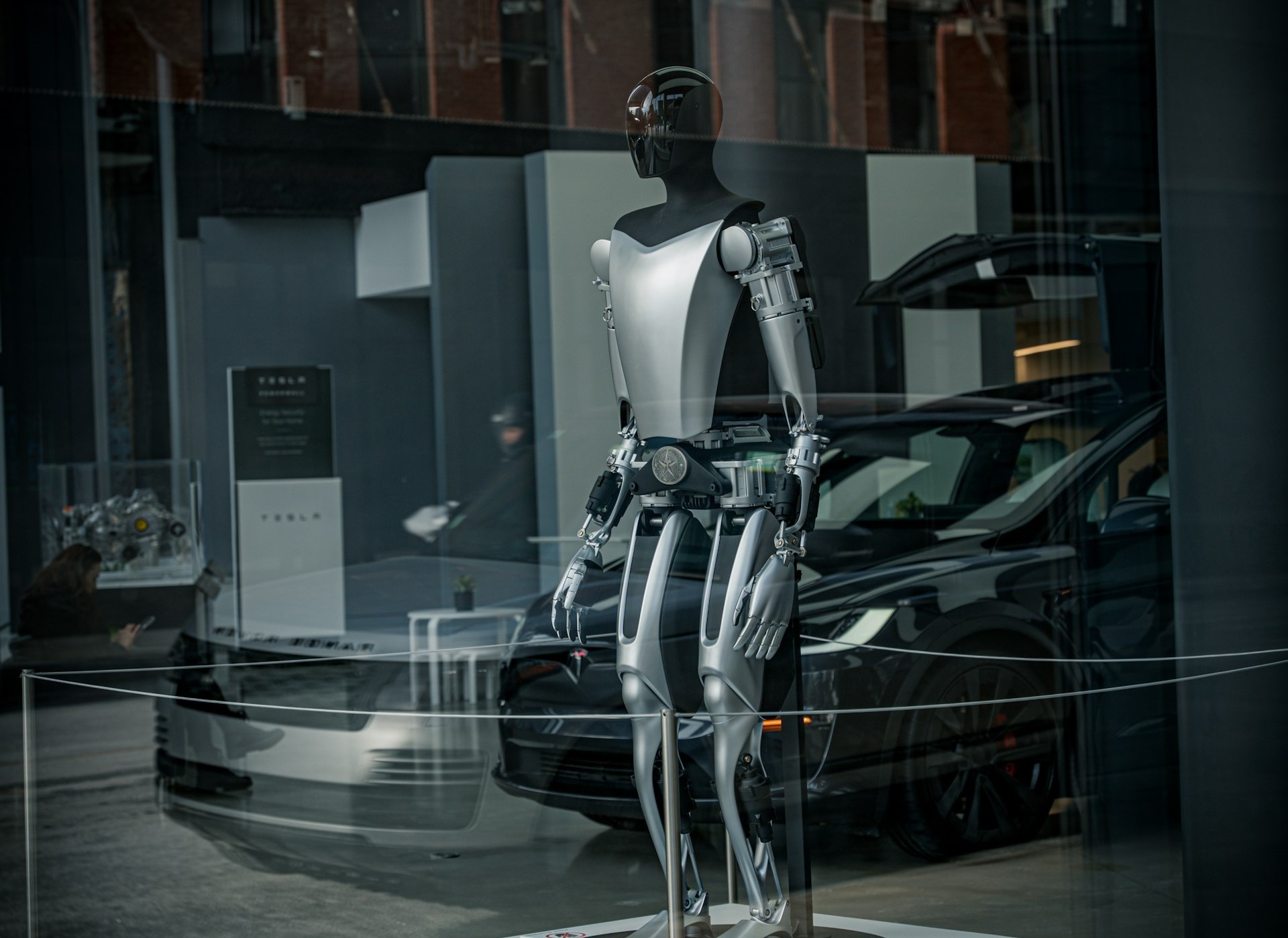 US Robot Ban Escalates Technology Rivalry