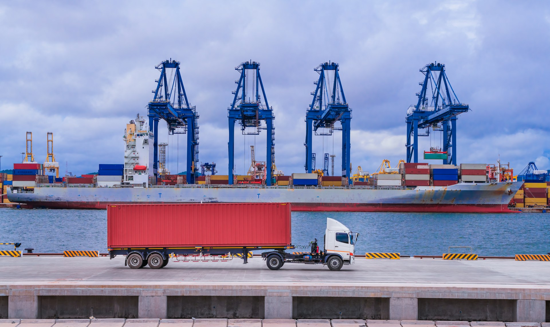 US Canada Trade Deal Delays Tariffs