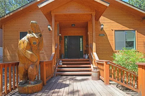 1613 Lassen Way, Pine Mountain Club, CA 93222