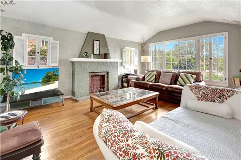 1816 Gillette Crescent, South Pasadena, CA 91030