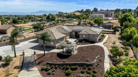 18714 Oak Park Drive, Riverside, CA 92504