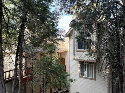 801 Jagerhorn Drive, Lake Arrowhead, CA 92352