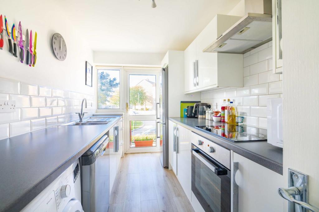 Additional image 4 of 8 Dancing Cairns Crescent, Aberdeen, AB16 7DN