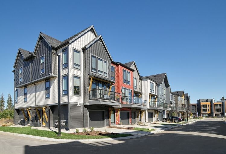 Additional image 2 of Pivot