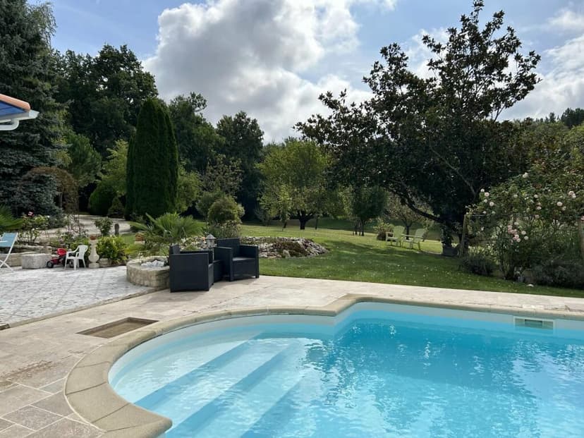 Additional image 2 of Poitou-Charentes, Charente, Barbezieux-St-Hilaire, France