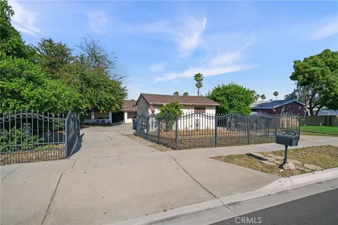 1005 S Riverside Avenue, Rialto, CA 92376
