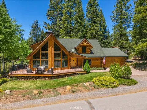 323 Gateway Drive, Lake Almanor, CA 96137