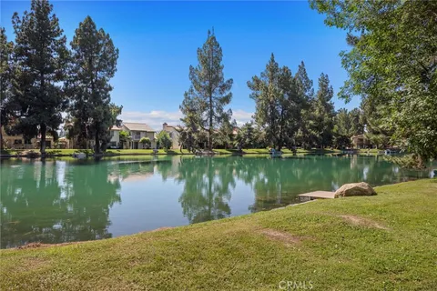 4124 Pinewood Lake Drive, Bakersfield, CA 93309