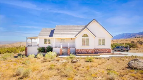 11021 Juniper Hills Road, Juniper Hills, CA 93543