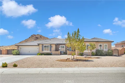 17066 Ta Ki Pi Road, Apple Valley, CA 92307