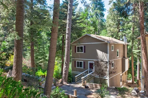 536 Rose Lane, Twin Peaks, CA 92391