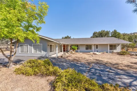 43071 Running Deer Drive, Coarsegold, CA 93614