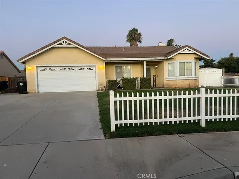 1911 N Idyllwild Avenue, Rialto, CA 92376