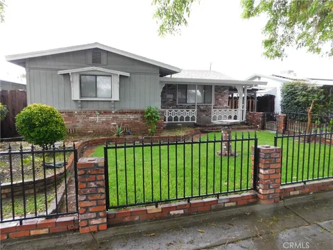 1253 W 11th Street, Merced, CA 95341