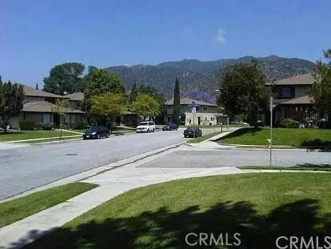 1037 W Sierra Madre Avenue Unit 2, Azusa, CA 91702