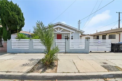 1032 S Mesa Street, San Pedro, CA 90731