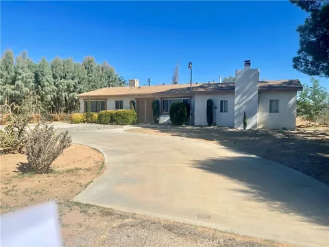 21880 Cherokee Avenue, Apple Valley, CA 92307