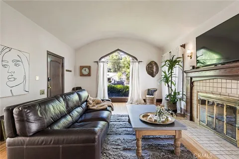 235 W 1st Ave, Chico, CA 95926