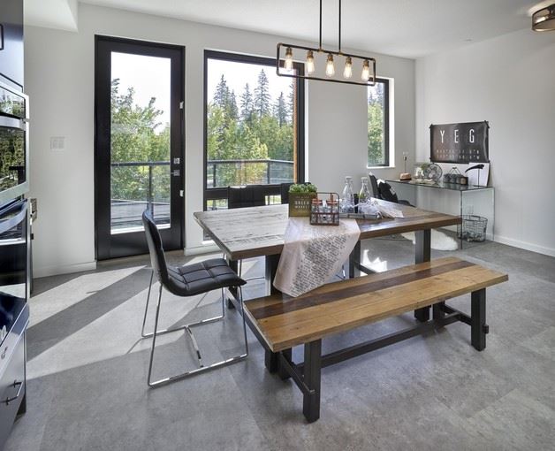 Additional image 11 of Pivot