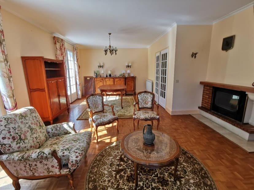 Additional image 3 of Centre, Indre-et-Loire, Amboise, France