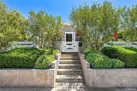 700 Jasmine Avenue, Corona Del Mar, CA 92625