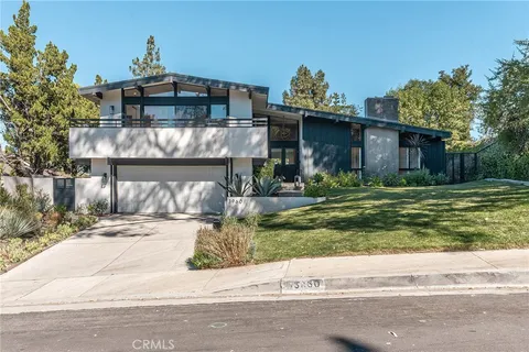 3960 Ellenita Avenue, Tarzana, CA 91356
