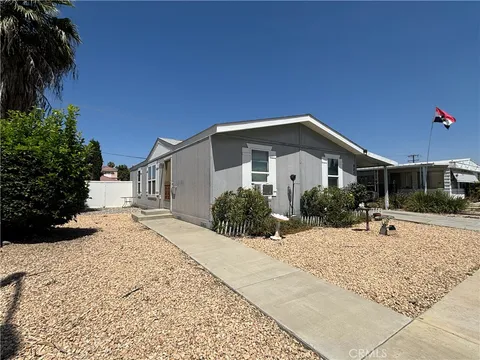 995 Santa Teresa Way, Hemet, CA 92545