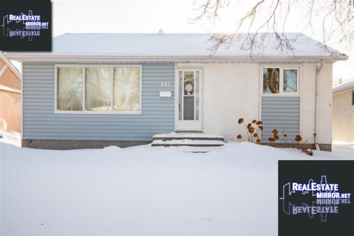 681 Bardal BayWinnipeg, Manitoba, R2G0J2, Canada