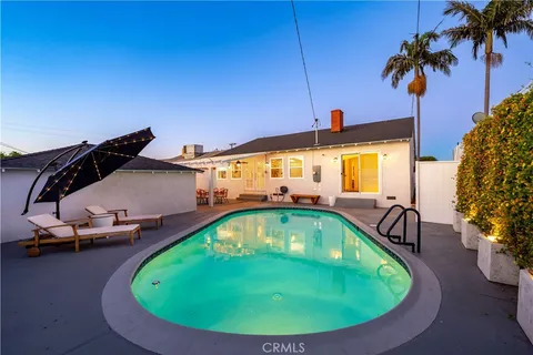 10823 S Hobart Boulevard, Los Angeles, CA 90047