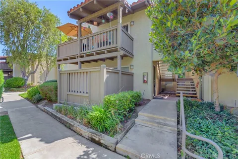 1345 Cabrillo Park Drive Unit N01, Santa Ana, CA 92701