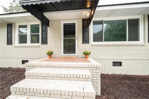 40 Old Crawford Road, Phenix City, AL 36870