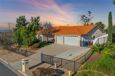 16020 Little Court, Riverside, CA 92508