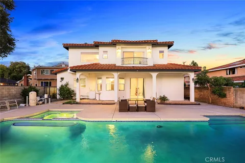 1013 S 10th Avenue, Arcadia, CA 91006