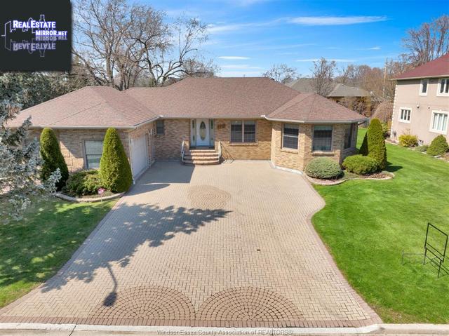 4412 Villa ParadisoWindsor, Ontario, N9G2L7, Canada