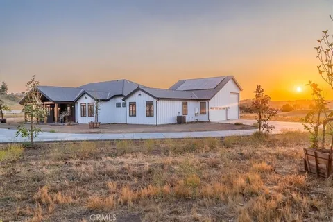 49708 Meadowview Way, Aguanga, CA 92536