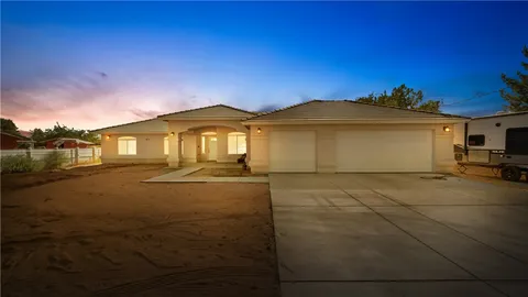 10597 Cottonwood Avenue, Hesperia, CA 92345