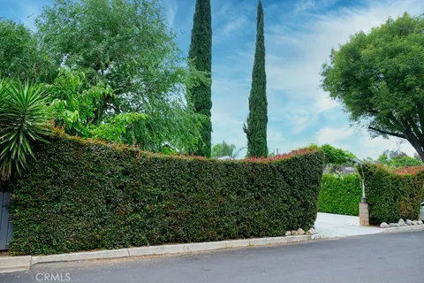 4727 Greenbush Avenue, Sherman Oaks, CA 91423