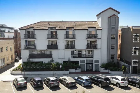 327 Chestnut Avenue Unit 102, Long Beach, CA 90802