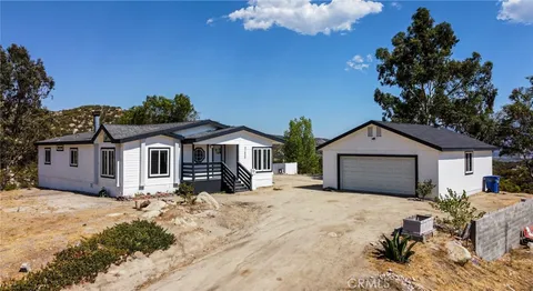 47800 Secret Falls Road, Aguanga, CA 92536