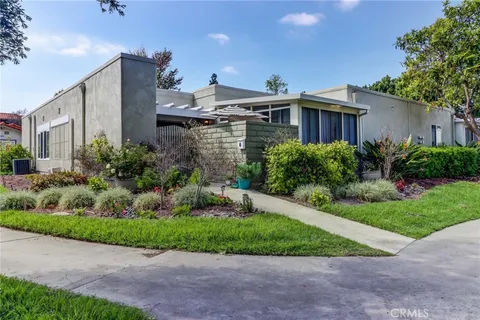 2375 Via Mariposa W Unit C, Laguna Woods, CA 92637