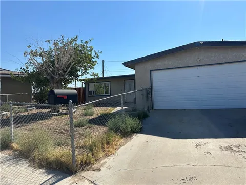 1209 Roberta Court, Barstow, CA 92311