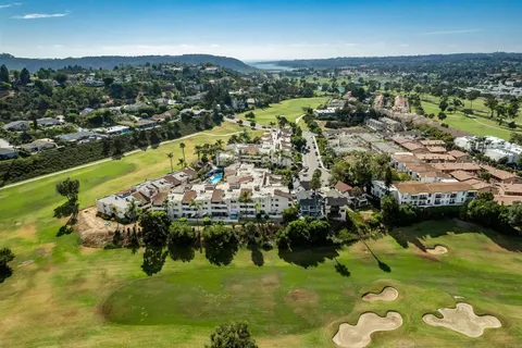 2607 Pirineos Way Unit 202, Carlsbad, CA 92009