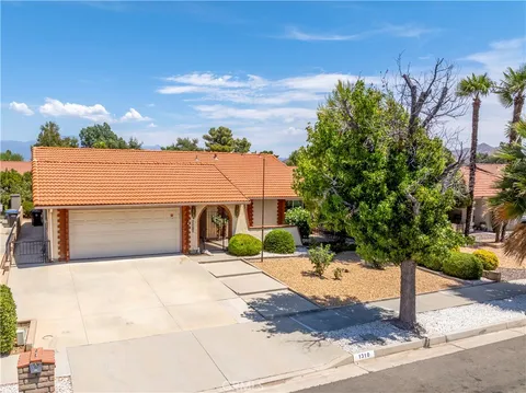 1310 Cherry Drive, Hemet, CA 92545