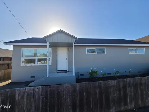560 S Franklin Street, Fort Bragg, CA 95437