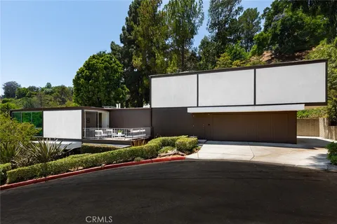 9080 Wonderland Park Avenue, Los Angeles, CA 90046